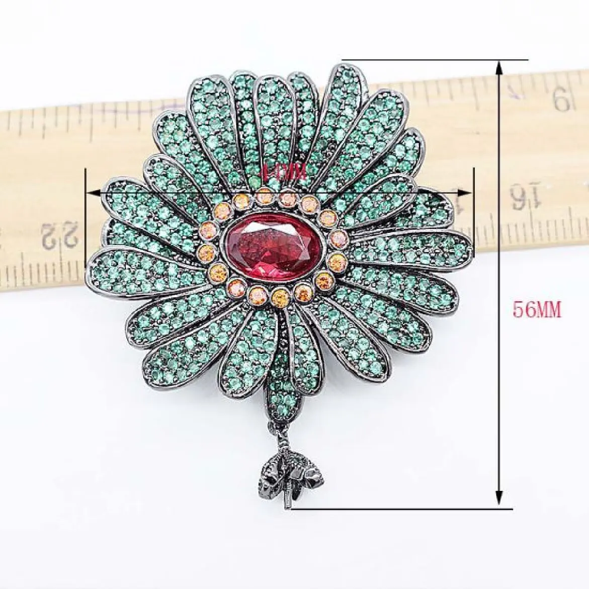 

High-grade zircon micro inlay sunflower buckle tassel pendant fashion long sweater chain link clasp