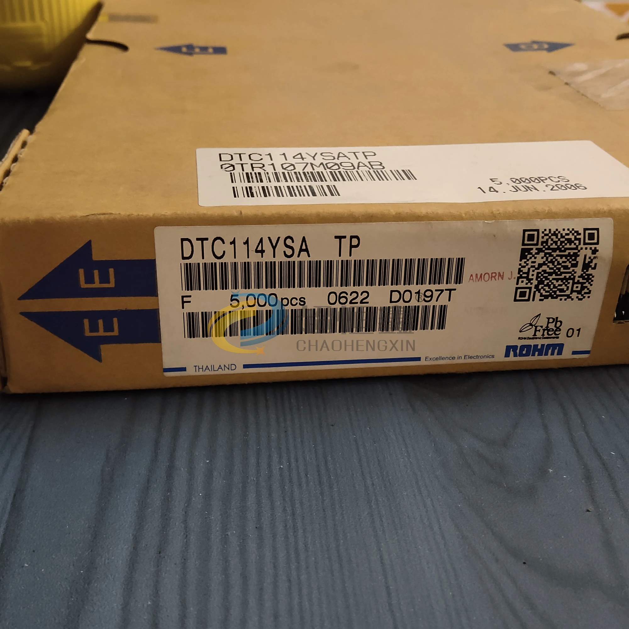 Sold from 1 pcs Japan original ROHM DTC114YS DTC114YSA C114YS C114 TO-92S Digital tube Own inventory Real object shooting