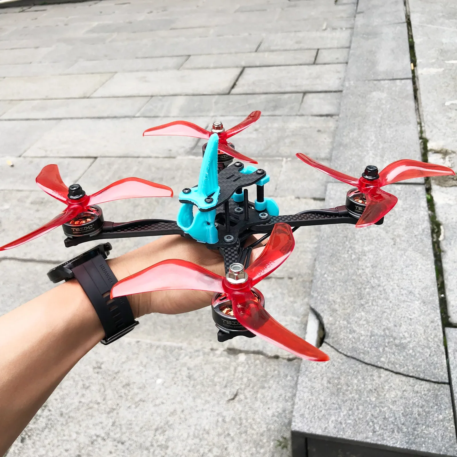 Hélices 5043 5x4.3x3 pour Drone FPV 5 pouces - 2 Paires Rouge