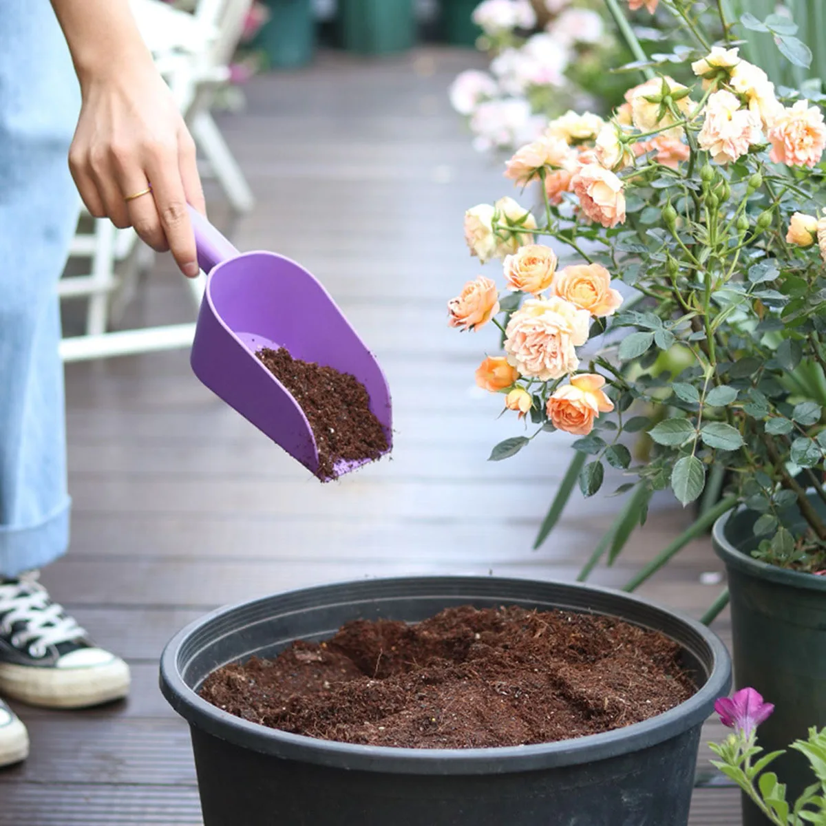 Garden Shovel Soil Loosening for Planting