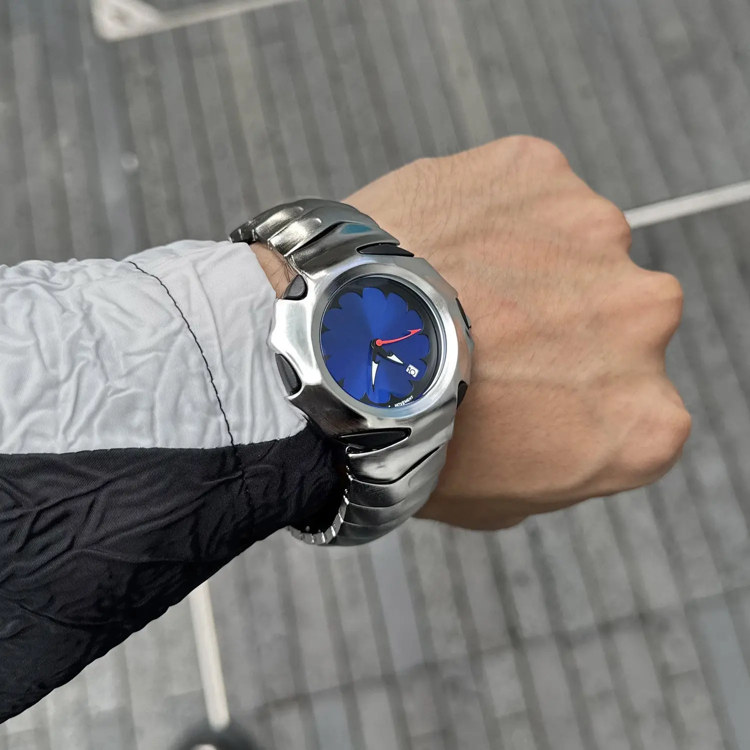 Mens Watch Oak Non Mechanical Waterproof Glow