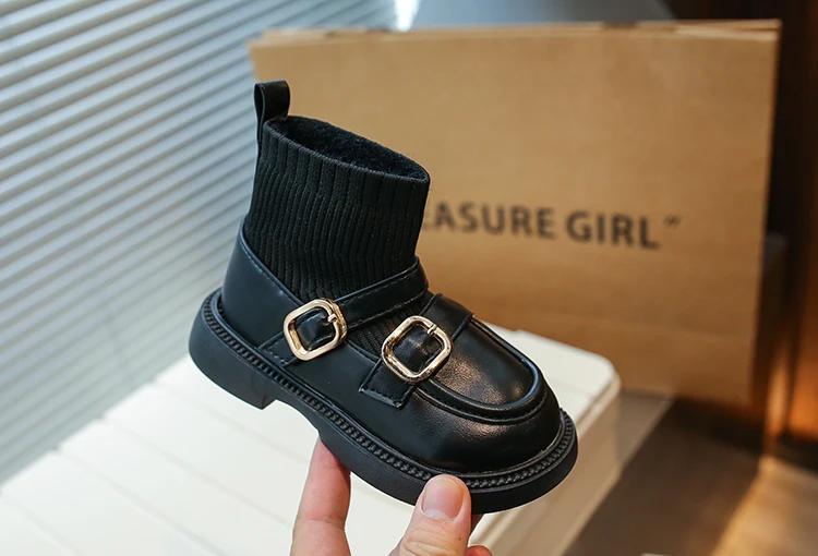 2024 Autunno Inverno Nuovo Bambini Corto Ragazze Moda Casual Soc Stivali Principessa Bambini Tendenza Scarpe in Pelle Nero Versatile_voghion.com