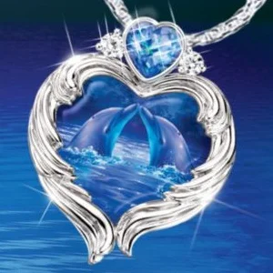 

Exquisite Heart Diamond Dolphin Art Necklace for Women Sapphire Pendant Ocean Style Valentine's Day Anniversary Gift Jewelry