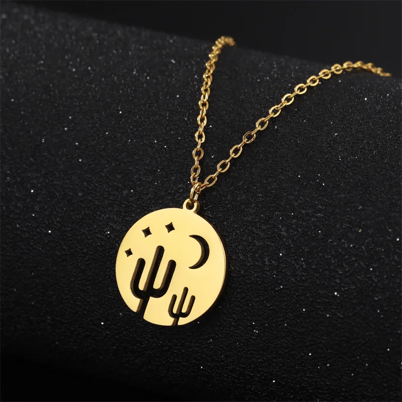 Klassische Goldfarbe Edelstahl Halskette für Frauen Kette Halsreif Mond Kaktus Anhänger Halskette Schmuck Geburtstags geschenk Großhandel