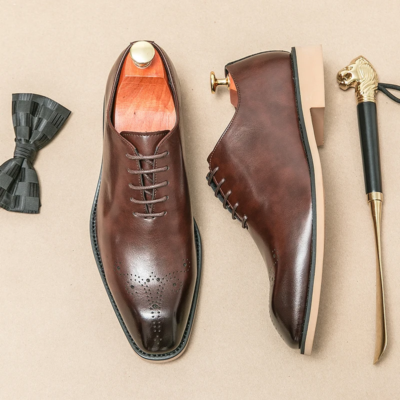Men  New Block Carved Leather Shoes Square Head Casual Fashion Lace up Business Leather Shoes Black Brown Sizes 38-44 Package