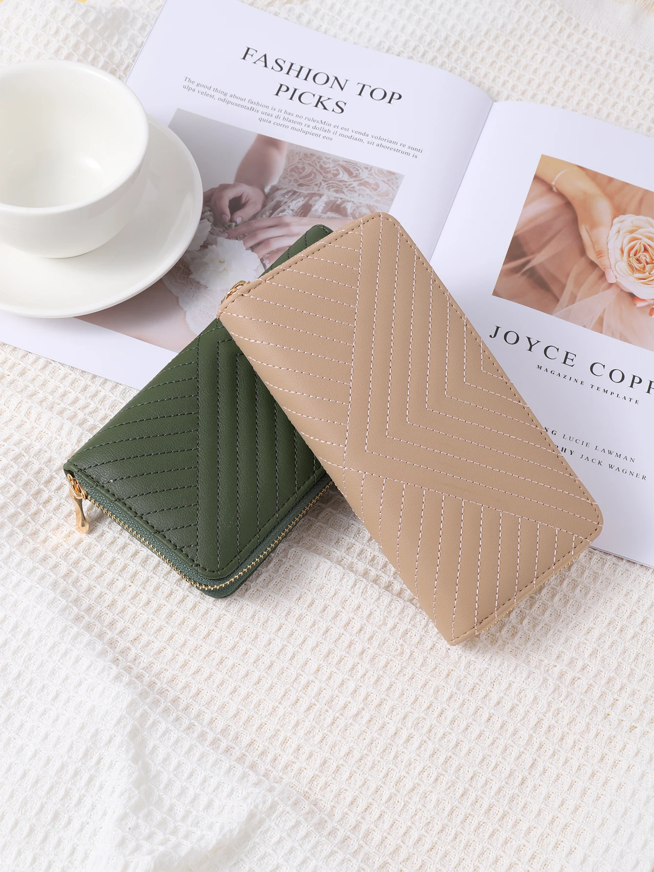 New fashion solid color PU wallet girls zipper print clutch bag temperament simple sewing line coin purse 2