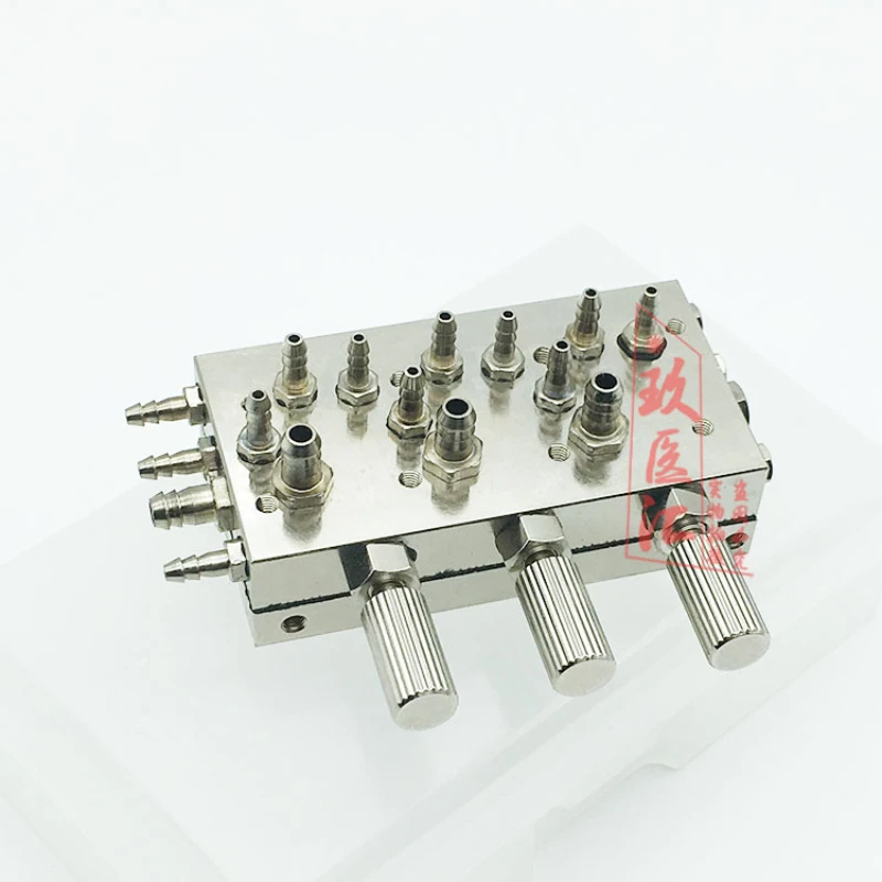 

Dental chair accessories, dental chair integrated machine body, bear one triple air control water valve, pressure water valve