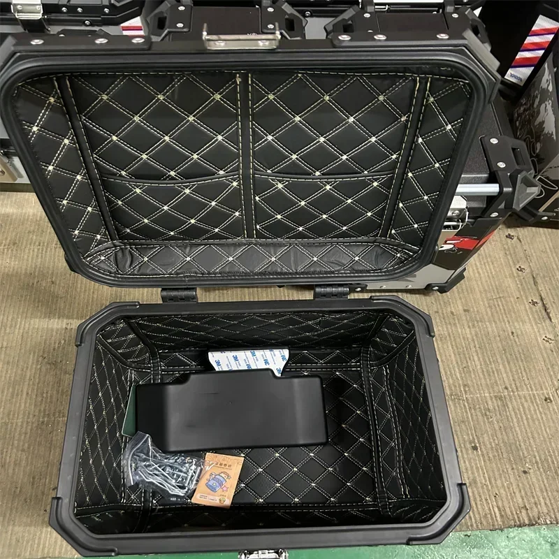 100L 80L 65L 55L Motorcycle Rear Top Luggage Trunk Tail Box Helmet Case Trunk Aluminum Key Lock Toolbox Waterproof Top Case