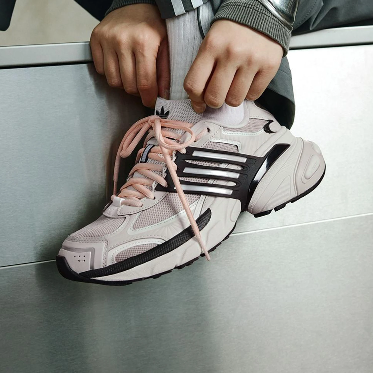 S1930a08aa6e0410b8374857c1eca4f31A