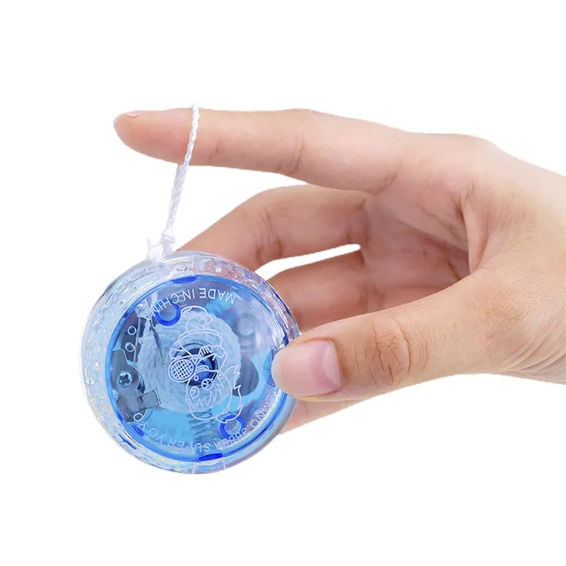 1PCS NEW Creative Glow LED Flashing YoYo Ball Classic Children Clutch Mechanism Magic Yo-Yo Toys For Kids Toy Party Fashion Toy 5