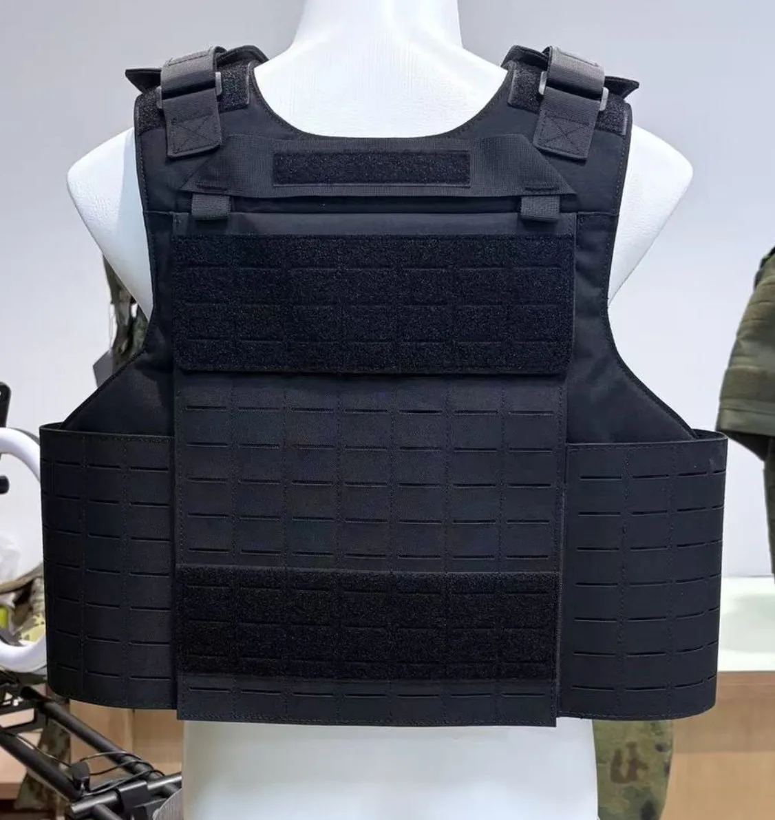 Gilet da caccia all'aperto Attrezzatura tattica leggera traspirante multifunzionale tagliata al laser - immagine 6