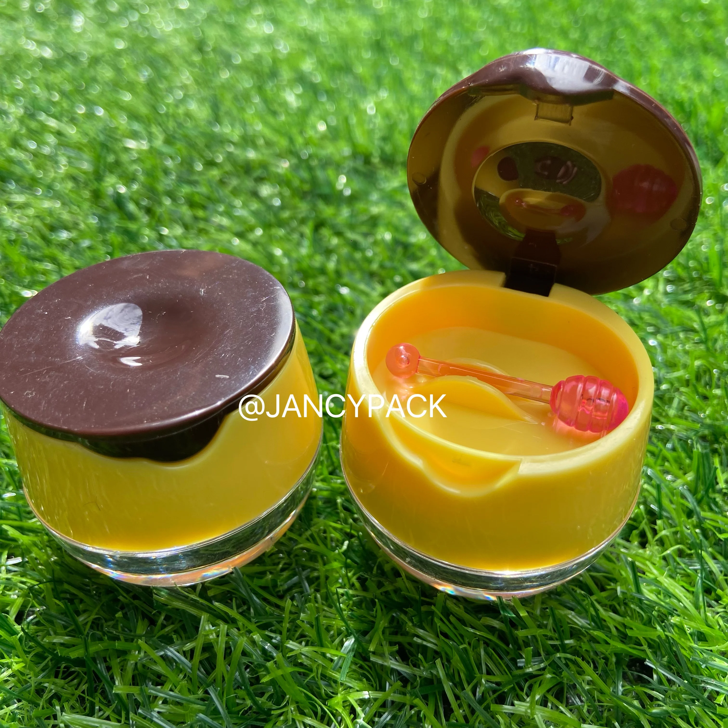 

Cute Lipstick Bottle honey pot 6g Lipstick Container Case Mini Empty Cosmetic Container for Lip Mask Concealer Lip Balm Jar