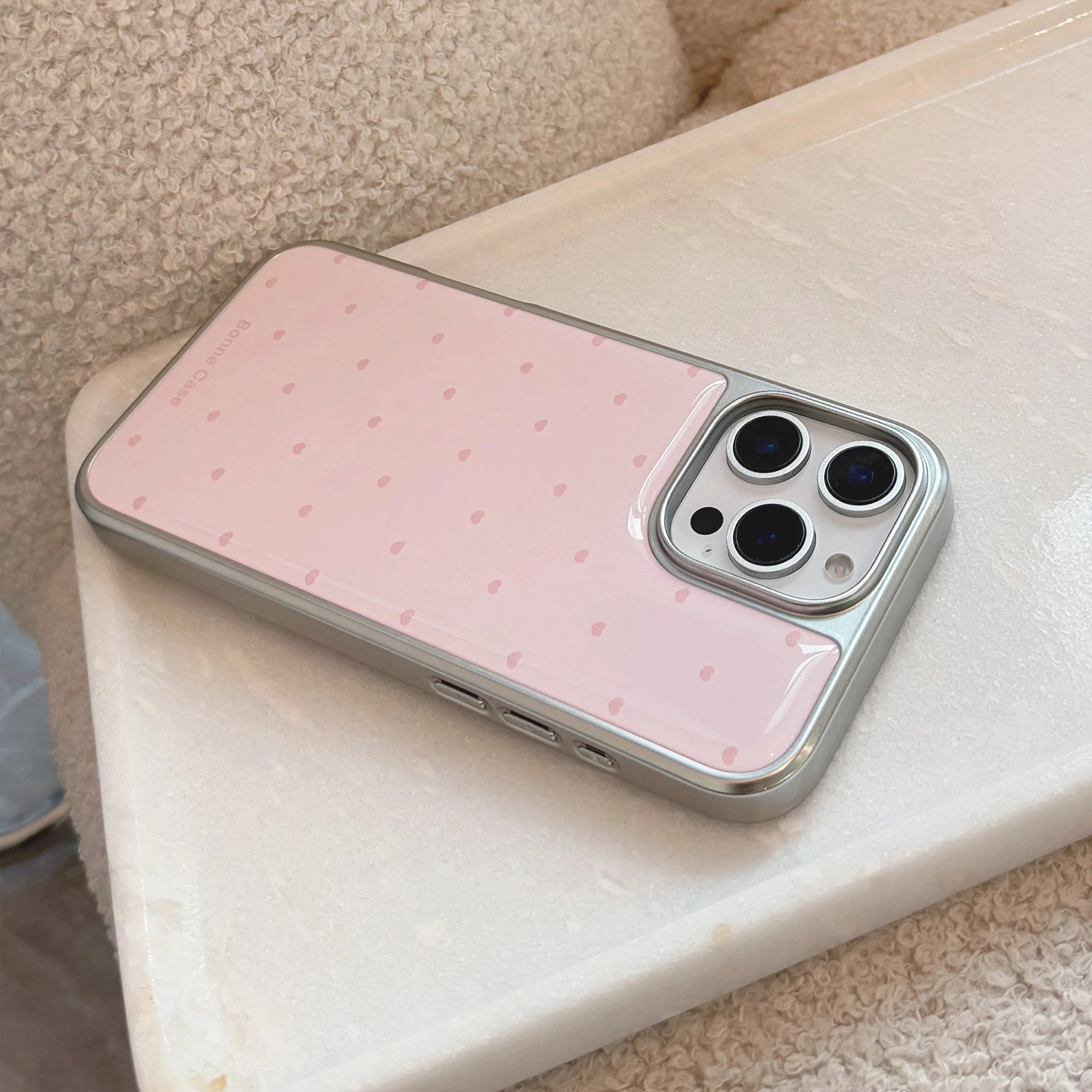 Chic Solid Color Heart Design Phone Case with Silver Edge Trim