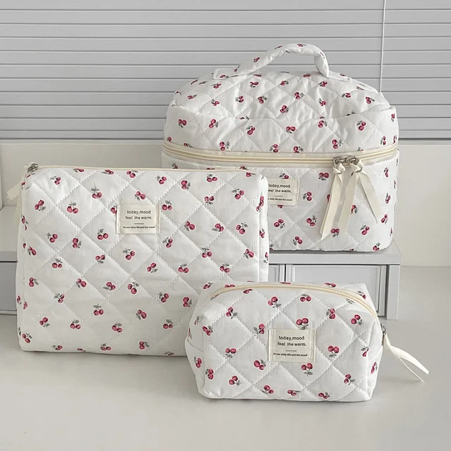 Gros cerise fourre-tout femmes sac de maquillage Portable mignon dames cosmétique toilette pochette de rangement sac à main coton matelassé sac à fermeture éclair 1