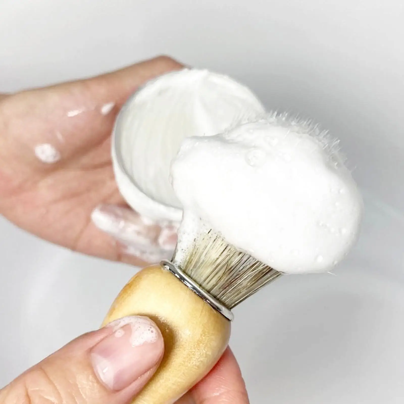60g Peppermint Shaving Soap Men Shave Cream Rich Foam Traditional Beard Shaving Soap Refreshing Skin Grooming Accessory