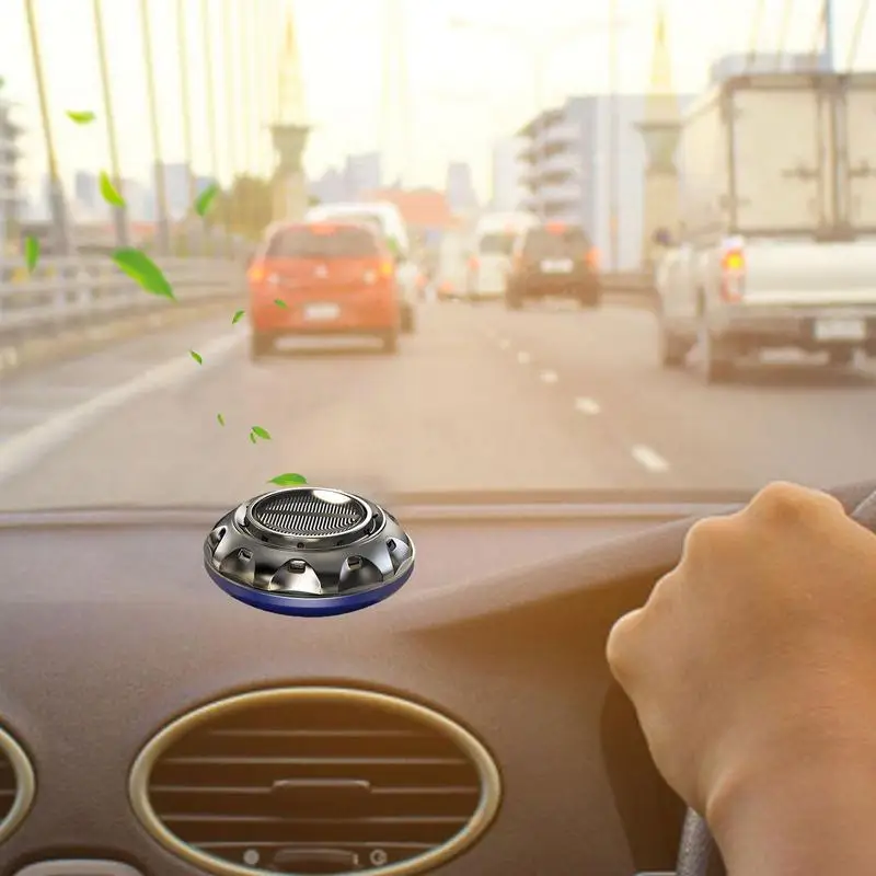 �ڵ��� ������ �¾翭 ȸ�� �Ʒθ� �׶��� ���ǰ, �ڵ��� �׼�����, �ǳ� ���� �� ���� ��� ��ǻ�� ������ ������