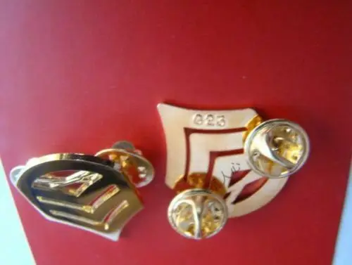 . PAIR US USMC MARINE CORPS STAFF SERGEANT RANK METAL BADGE PIN GOLD MILITARY GIFT