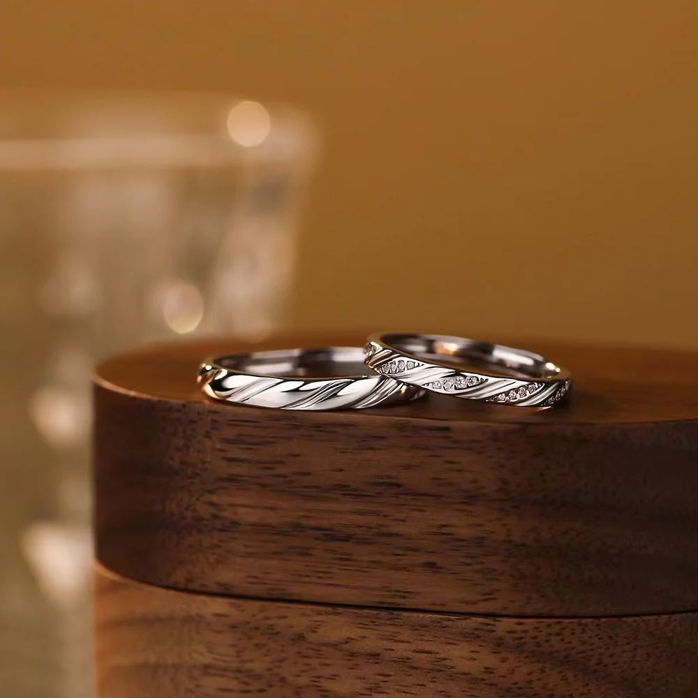 

Женское витое кольцо из серебра 100% пробы