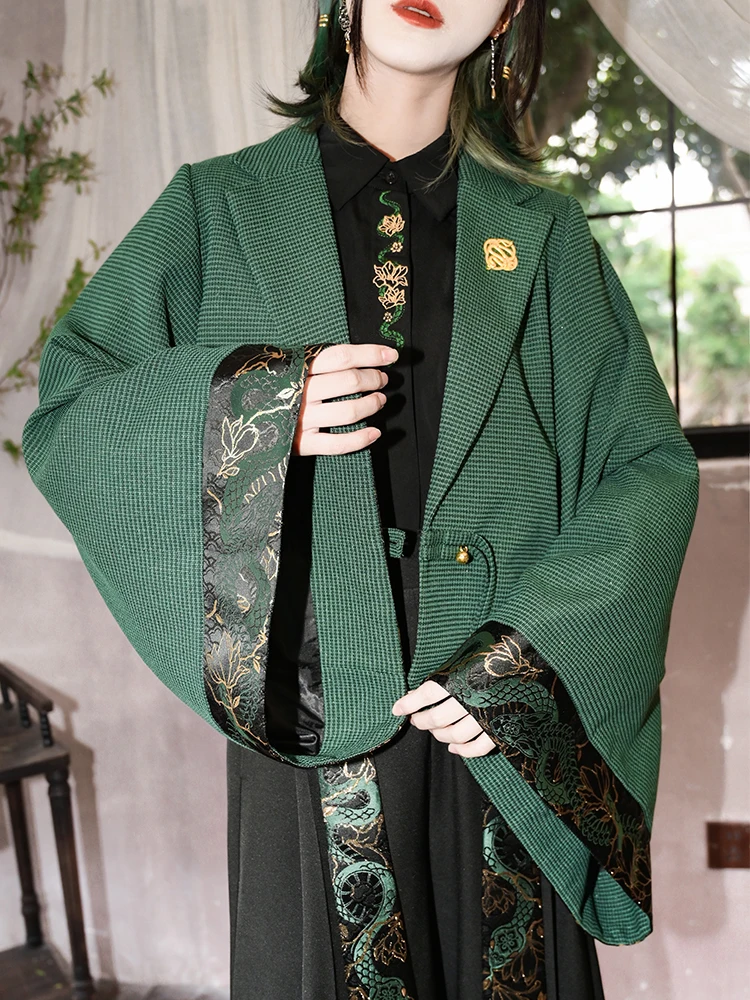 New Chinese Style National Style Han Elements Wide Sleeved Jacket Female Woman Tassels Short Year Of The Snake Suit Weaving Gold