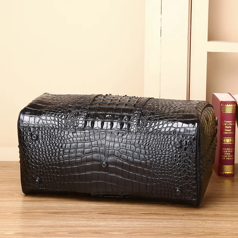 Рисунок 4 - Мужская сумка из натуральной кожи P7