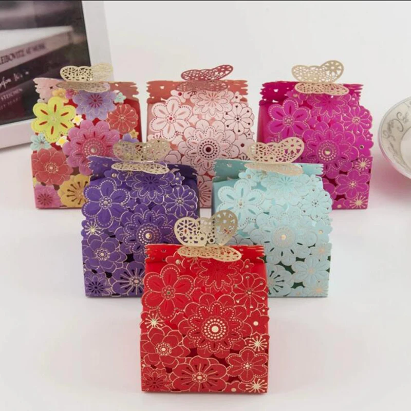 

50Pcs Flower Butterfly Hollow Candy Box Cookie Gift Boxes Romantic Wedding Favors Cute Chocolate Box for Wedding Bridal Birthday