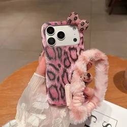 Luxurious Leopard Print Plush Lanyard Phone Case with Wrist Strap and Shockproof Cover - iPhone 16 (Pink)