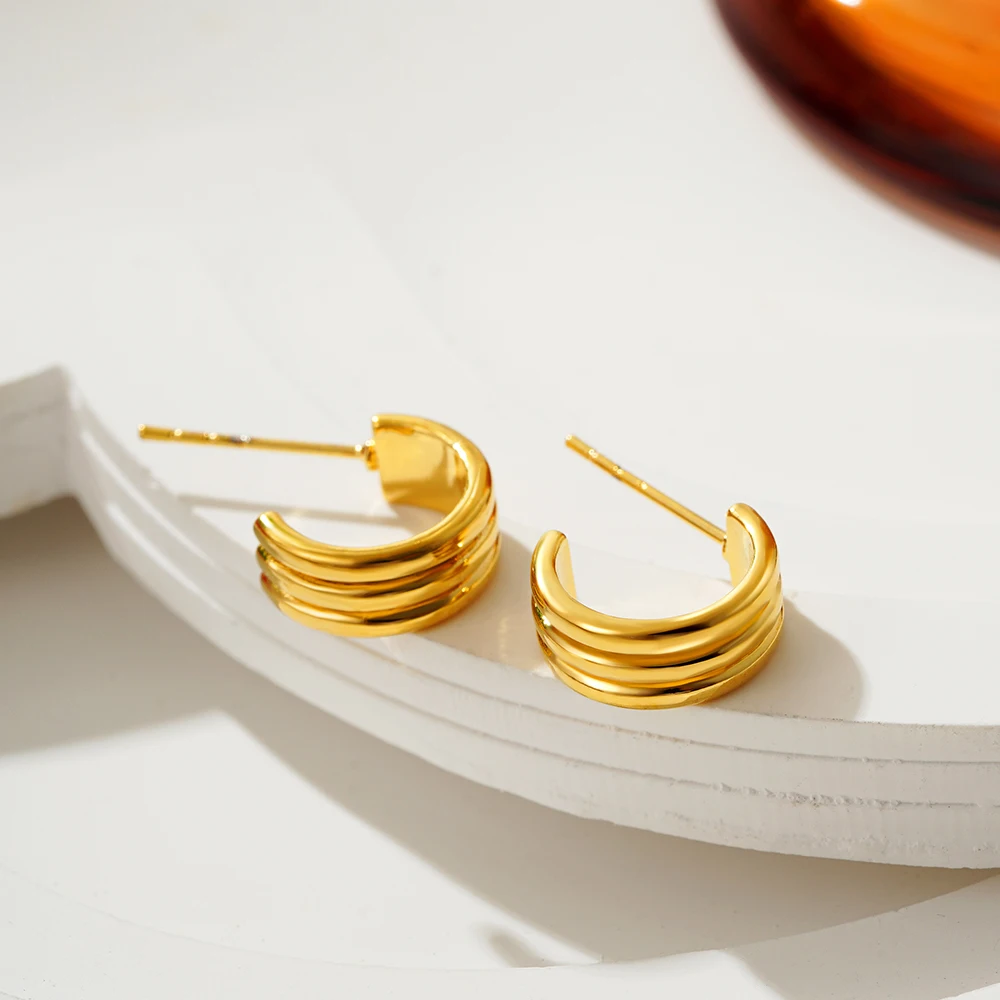 Vintage Triple Ridge Mini Hoop Earrings Hypoallergenic Multi-layer Metal C-shape Piercing Huggie 18K Gold Plated Women's Jewelry