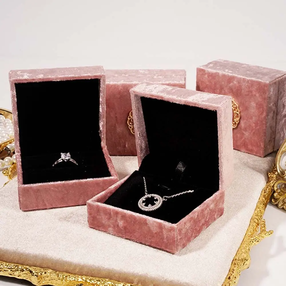 

New Retro Velvet Jewelry Box for Wedding Proposals Birthday Ring Necklace Pendant Gifts Organizer Pink Packaging Display Case