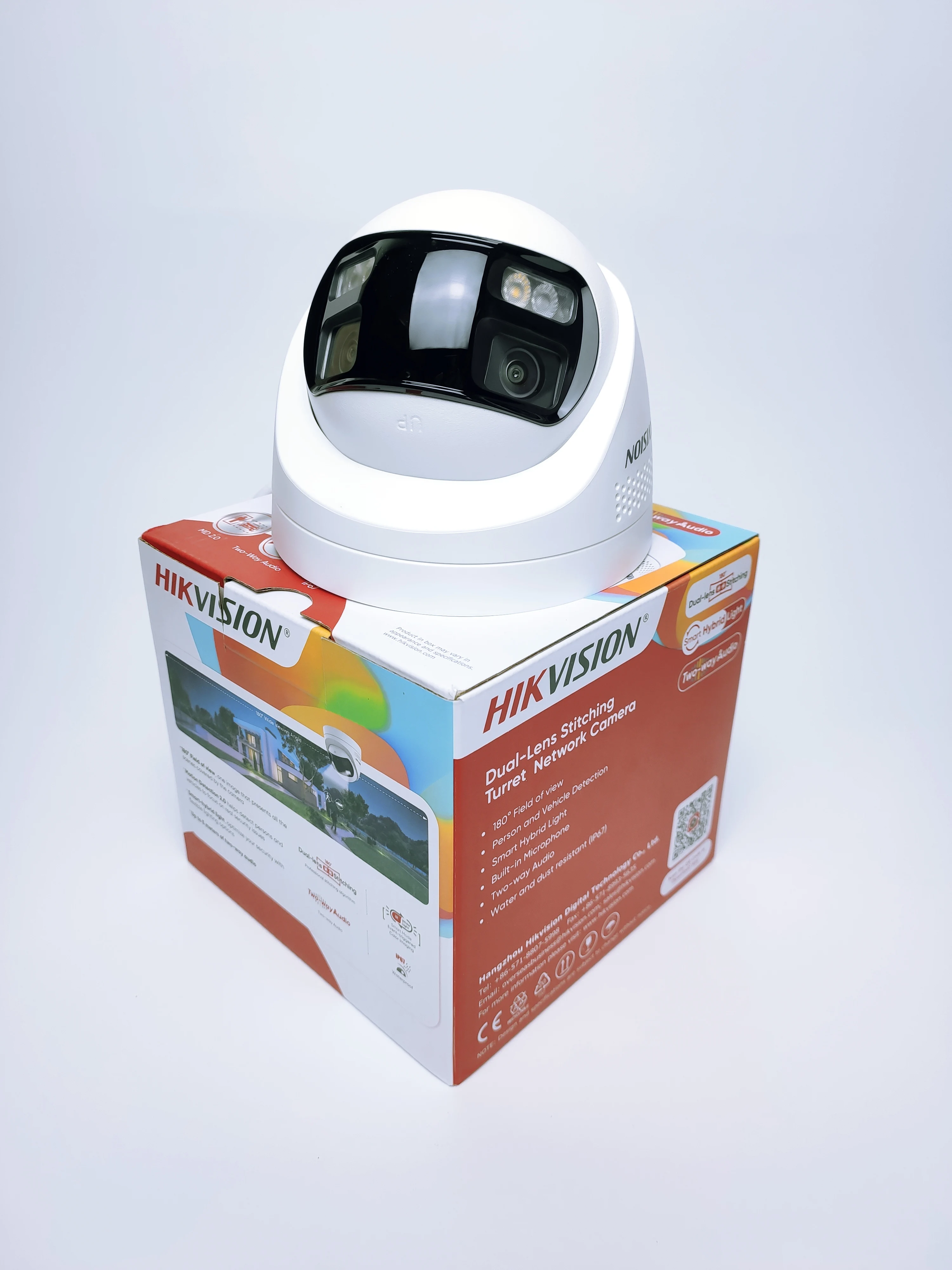 كاميرا Hikvision DS-2CD1383G2P-LIUF/SL 8MP بعدسة م...