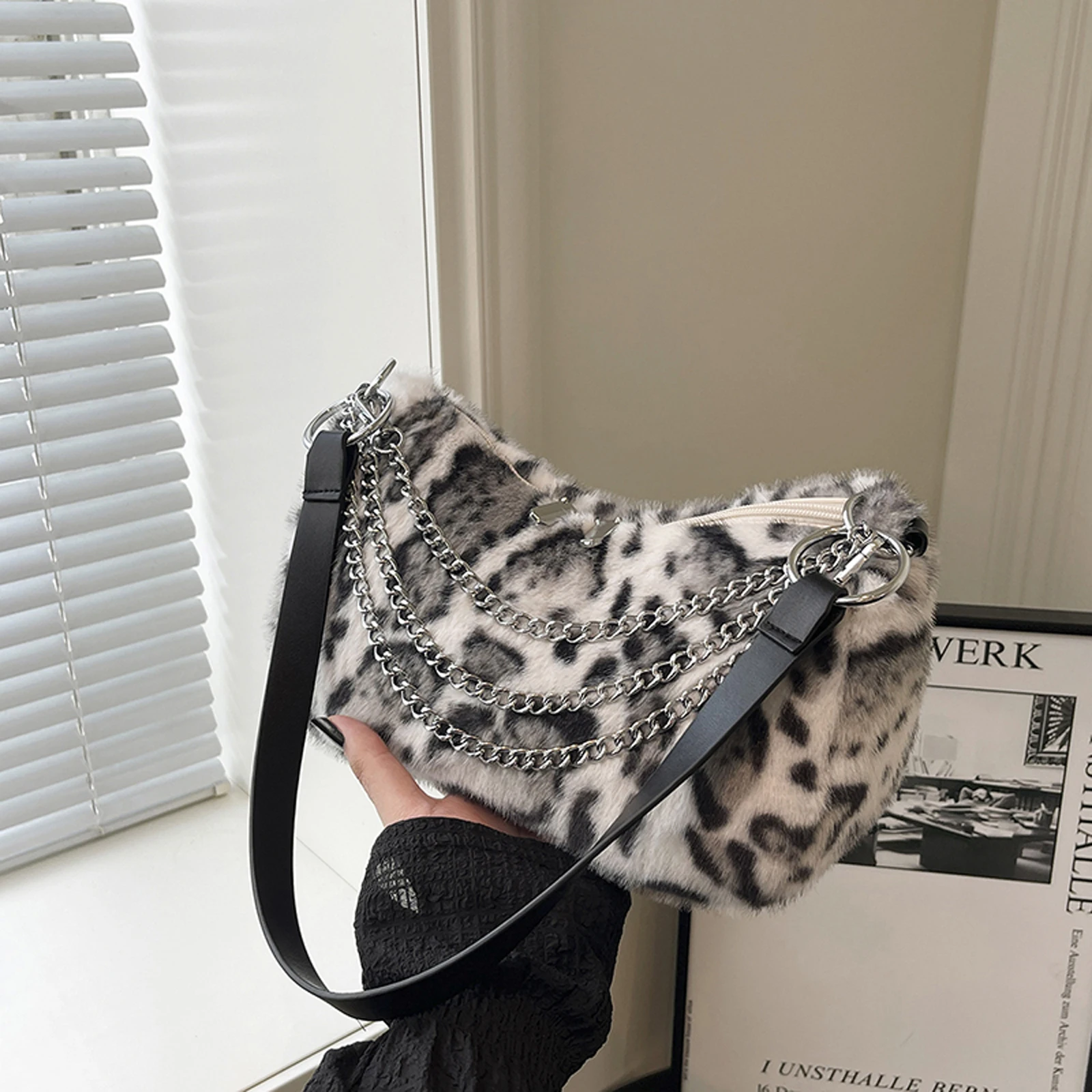 Plush Leopard Shoulder Bag Large Crossbody Bag with Chain Handbag for Women Work Shopping Travel Daily