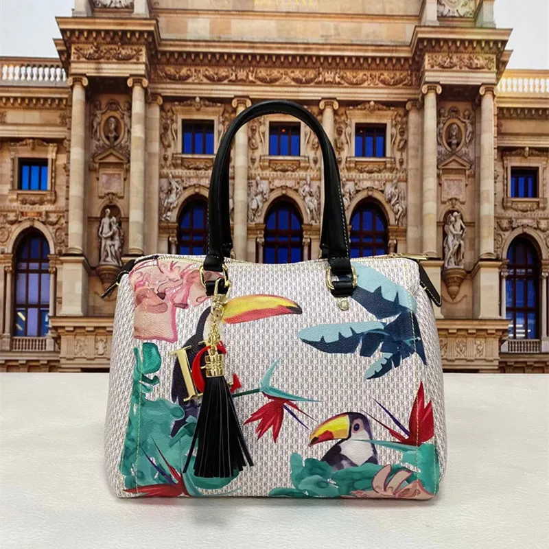 100 Genuine Leather Chch Hchc 2023 New Leather Large Capacity Shoulder