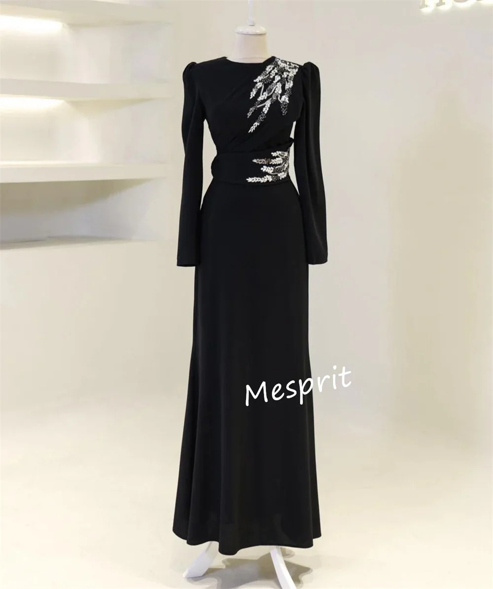 فستان سهرة رسمي مطرز طويل