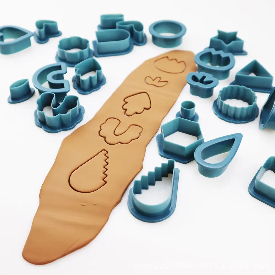 Polymer Klei Snijders Set, 24 Stuks Vormen Snijgereedschap voor DIY Sieraden, Hangers en Handwerk, Geschikt voor Hobbyisten en Creatieve Makers