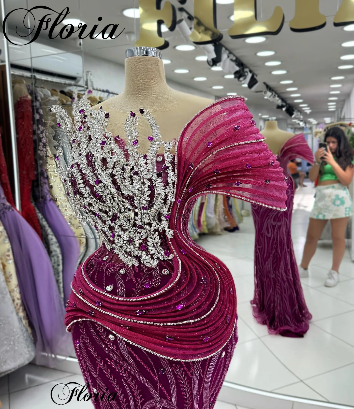Burgundy Cocktail Dresses Mermaid Sleeveless Prom Dresses Elegant Crystals Celebrity Vestidos Femenino