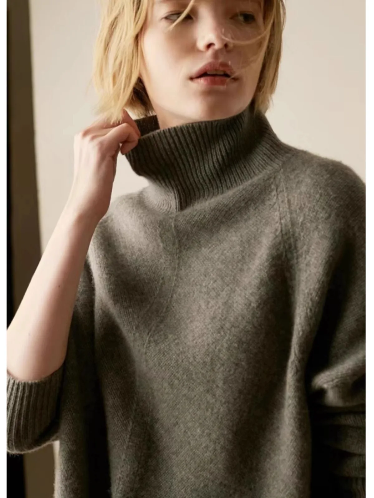 European Station turtleneck 100 pure cashmere sweater women's autumn and winter lazy loose thick knit sweater wool base 2