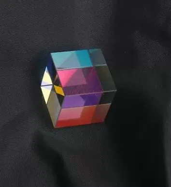 

Physics teaching Color prism six-sided 23mm CUBE light cube creative universe Rubik's cube three prism pendant rainbow photo