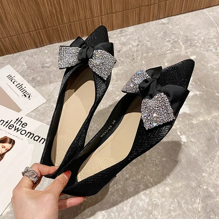 2025 Spring and Autumn New Bow Flat Shoes Fashion Pointed Soft Sole Shallow Mouth Large Casual Women's Shoes Size 33-46 2