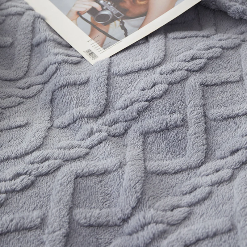 Rolled single-layer tuff blanket double-sided fuzz multi-function blanket thicken thermal tuff blanket