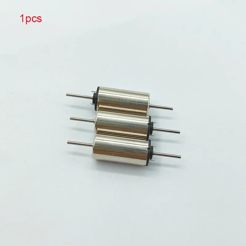Comparaison de taille du Moteur Brushless FPV Micro 13500/18000 RPM avec une pièce de monnaie