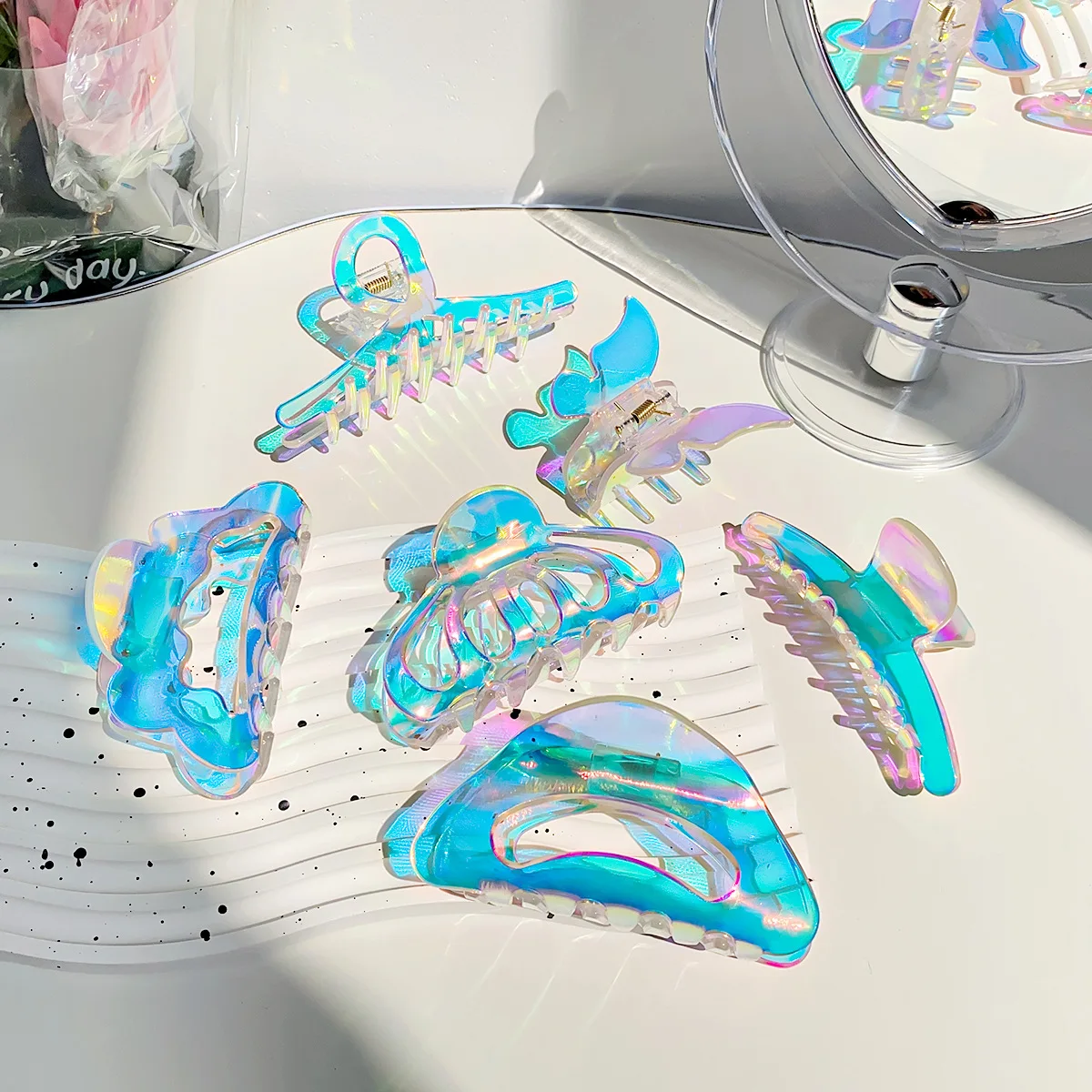 

Fashion Illusion Women Hair Claw Hairpin Hair Accessories Female Headwear Crabs Claw Clip Ponytail Styling Strong Hold Hair Clip