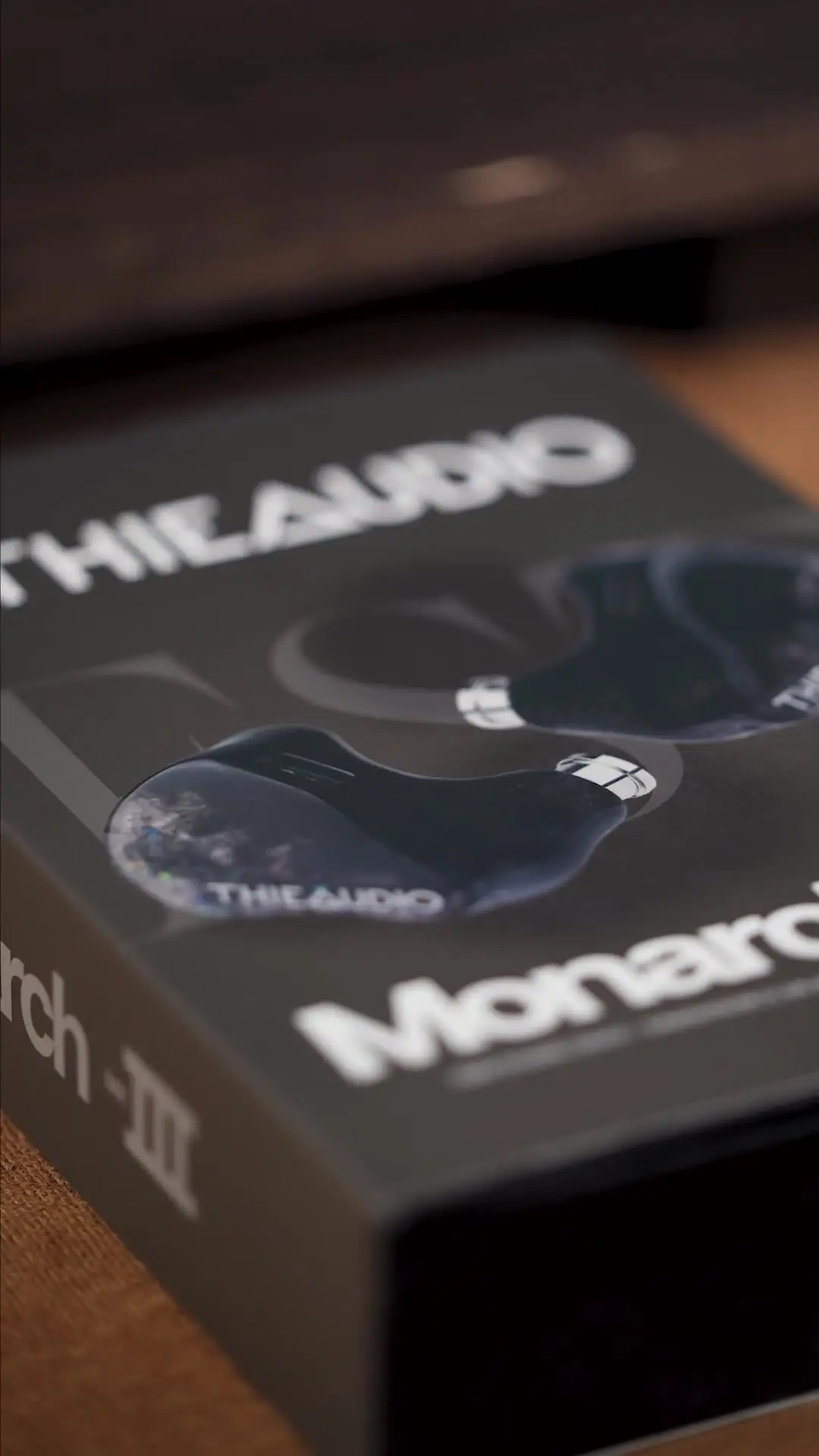 ぱんだ　THIEAUDIO  Monarch 【美品】 THIEAUDIO Monarch MKIII Custom (セミカスタムモデル) – e