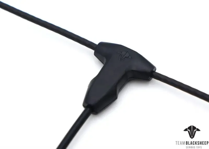 Packaging de l'antenne TBS Crossfire Stock TX V2, conception robuste pour transmission longue distance.
