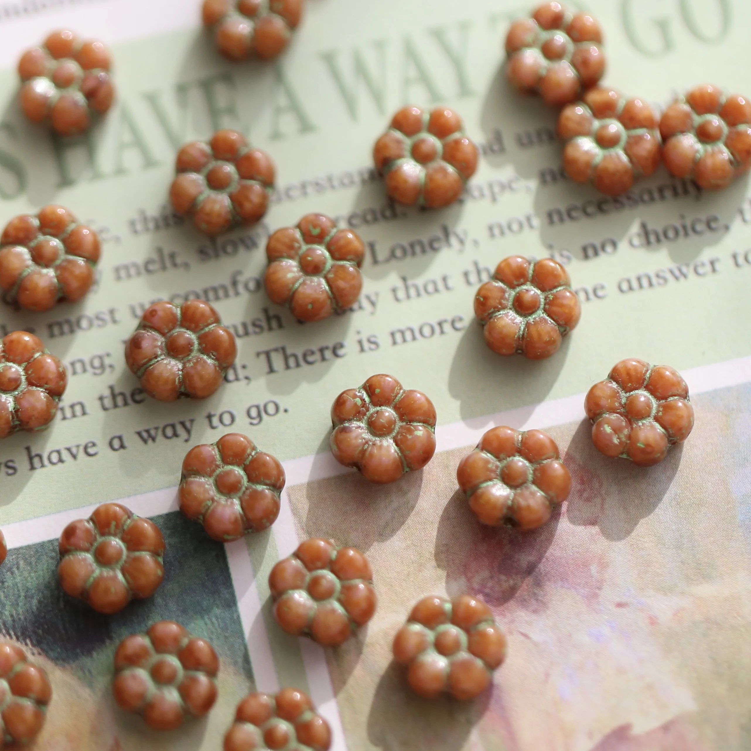 10pcs 8mm 체코 진주 브라운 오렌지 그린 레트로 선인장 꽃 DIY 수제 구슬 쥬얼리 액세서리 소재