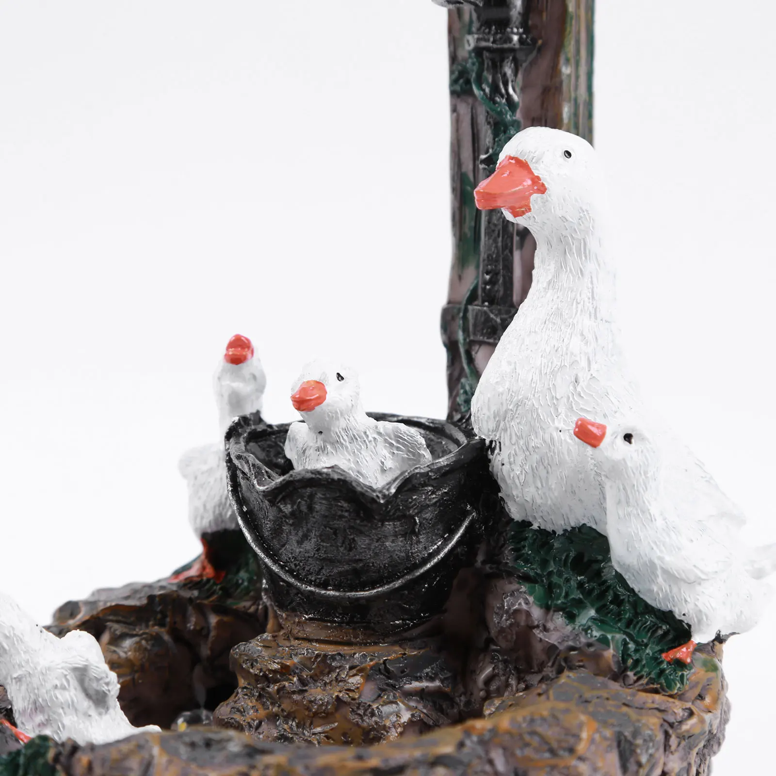 Duck /Squirrel Fountain Ornament Duck Resin Sculpture Ornament Landscaping Decor with Light Water Fountain Duck Statue for Lawn