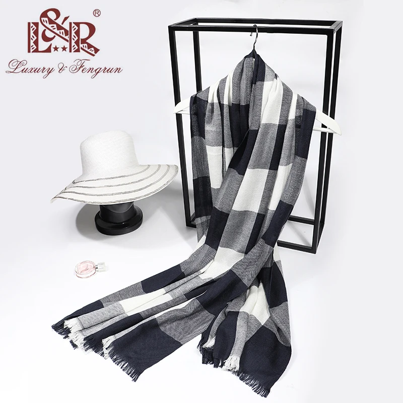 2022 Luxury Brand Real Wool Scarf For Women Men Winter Warm Soft Shawls Pashmina Plaid Tassel Long Scarves Stole bufanda sjaal luxury brand winter scarf women soft cashmere warm pashmina cute cat print scarves wrap thick long shawl bufanda stoles hijabs