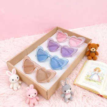 2025 New Sparkling Love Frame Unisex Personalized Sunglasses for Boys and Girls Outdoor Sunshade Versatile Trendy Sunglasses 1