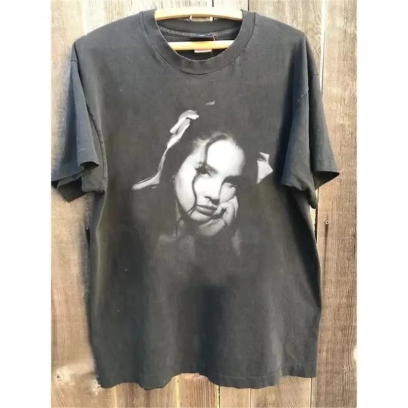 Anthrazitgraues T-Shirt für Männer und Frauen, 90er-Jahre-T-Shirt mit Lana Del Rey Musikshirt-Muster