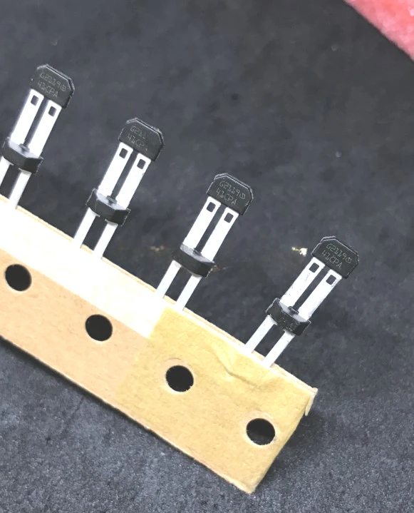 

Free Shipping! 5PCS 41CPA IC HALL EFFECT SENSOR SSO2-53 SIP-2