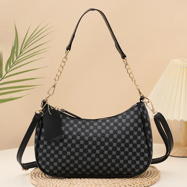Fashionable vintage women's single-shoulder bag, classic versatile and stylish baguette shoulder bag, exquisite single-shoulder