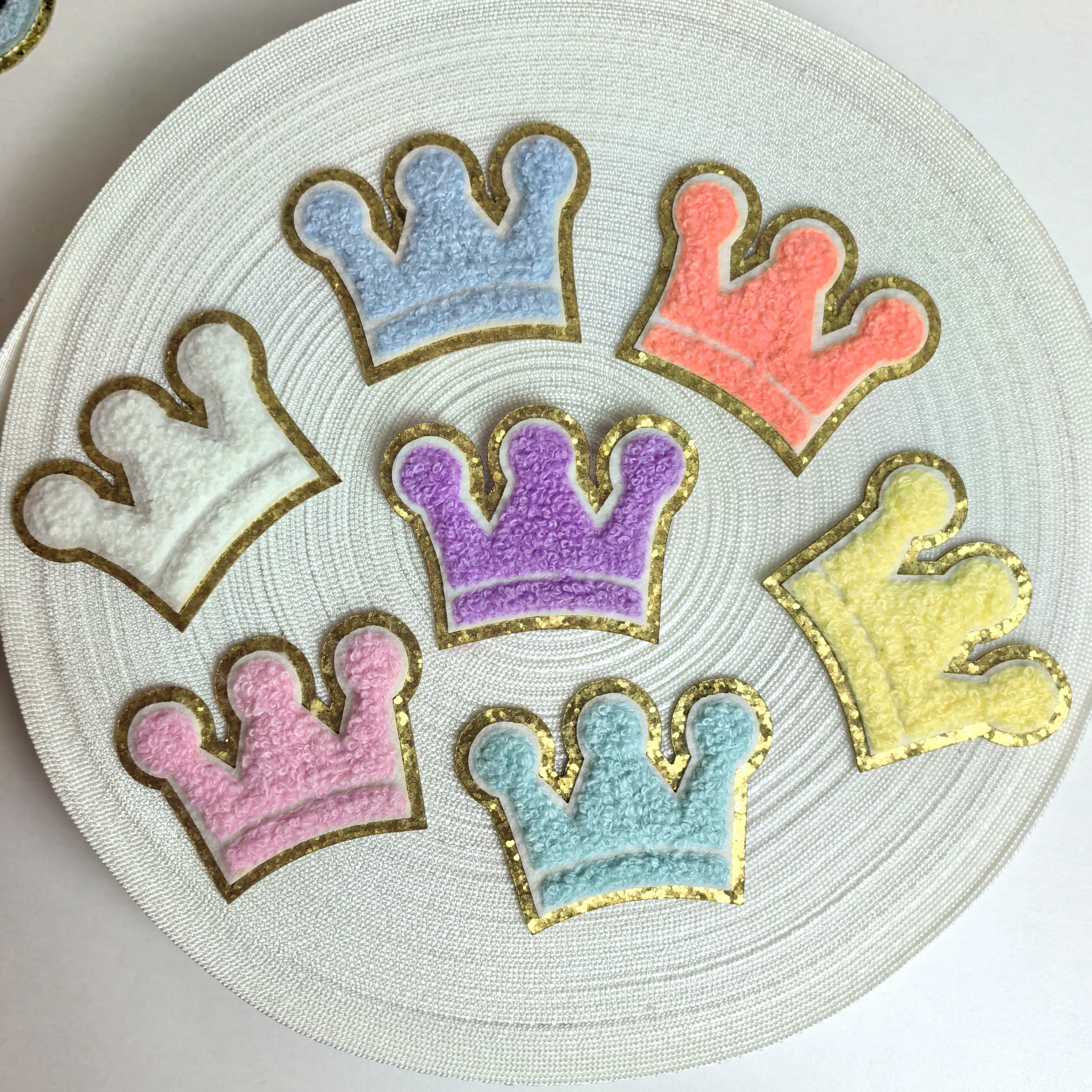 Crown Diamond Cat Claw Ice Cream Patch Self adhesive Towel Embroidery crown-diamond-cat-claw-ice-cream-patch-self-adhesive-towel-embroidery